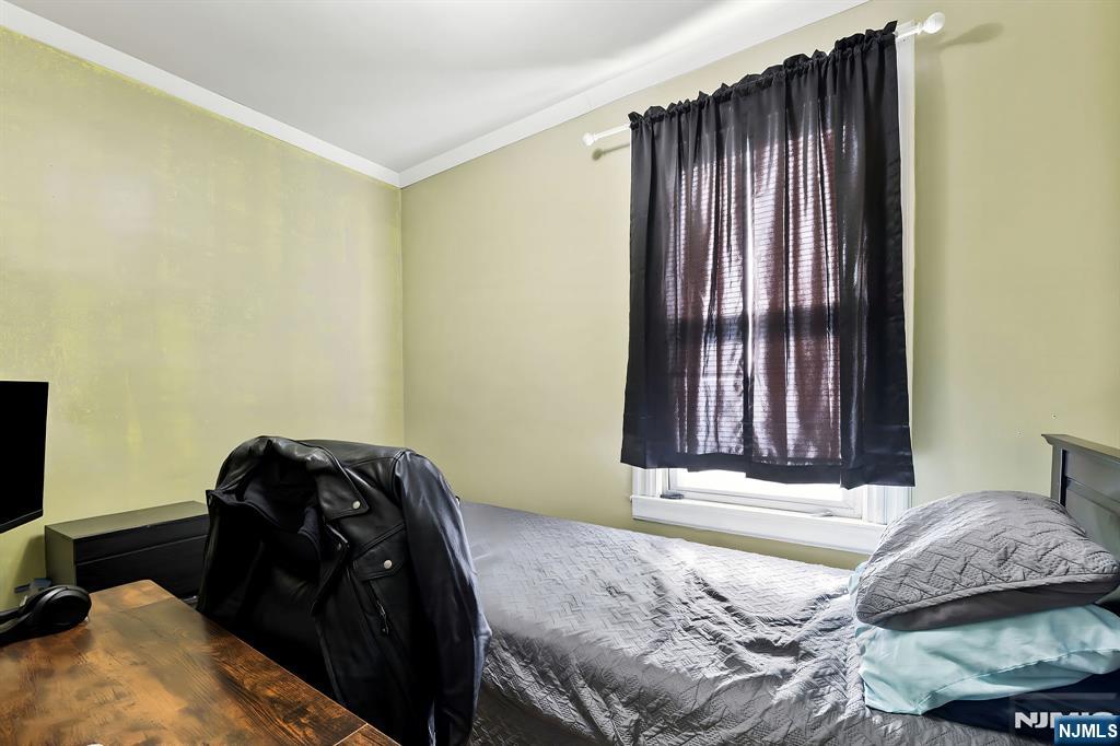 419 Hamilton Street Harrison, NJ 07029 - Photo 45 of 48