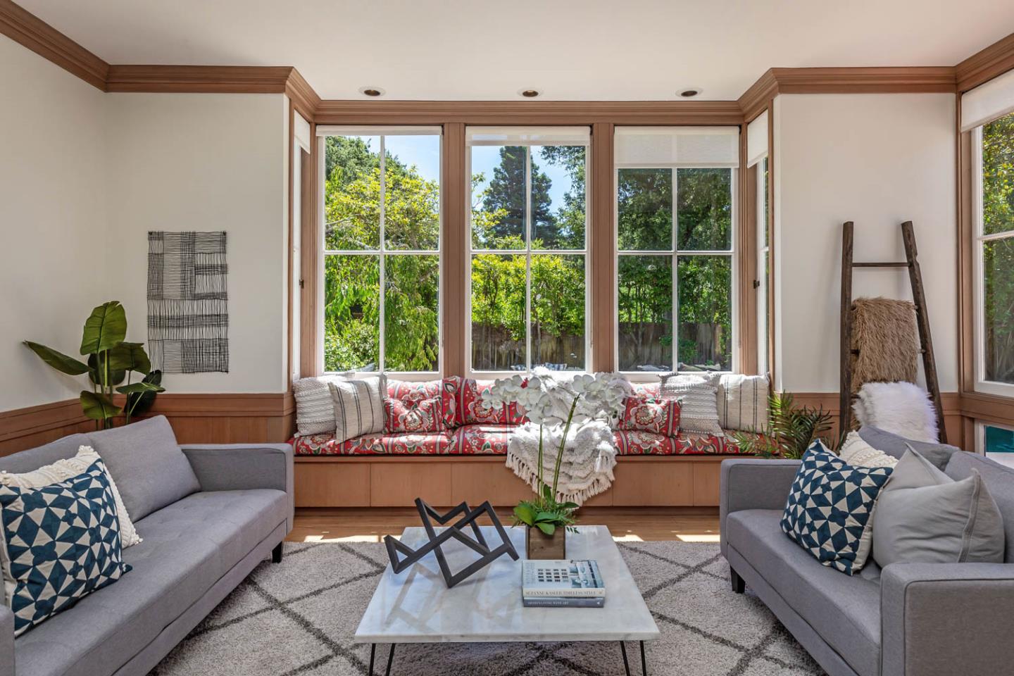 343 Ranelagh Road Hillsborough, CA 94010 - Photo 13 of 35 Gallery Image 13