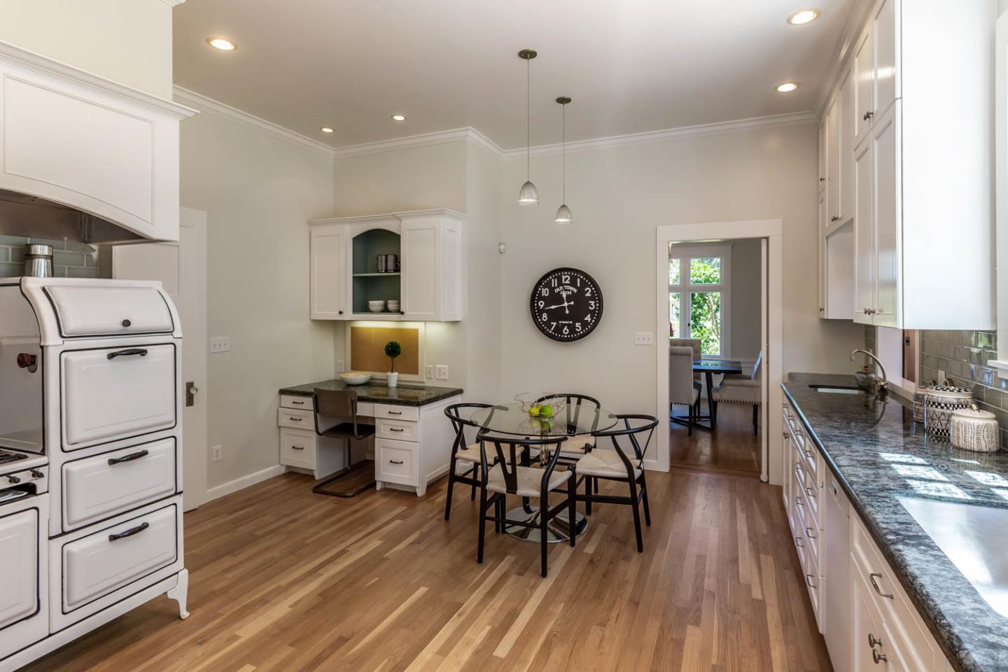 343 Ranelagh Road Hillsborough, CA 94010 - Photo 16 of 35 Gallery Image 16