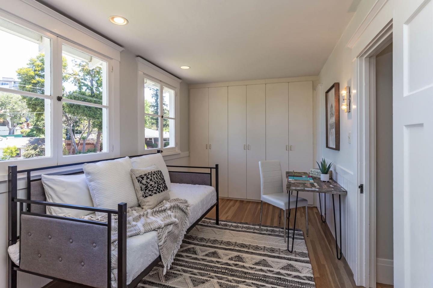 343 Ranelagh Road Hillsborough, CA 94010 - Photo 22 of 35 Gallery Image 22
