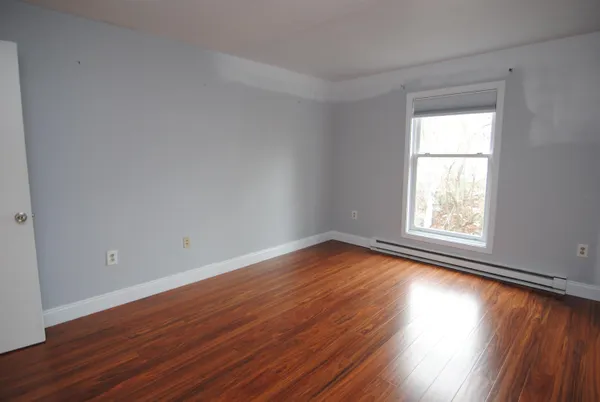 $1,850 | 108 Eastern Avenue, Unit 304, Manchester, NH 03104