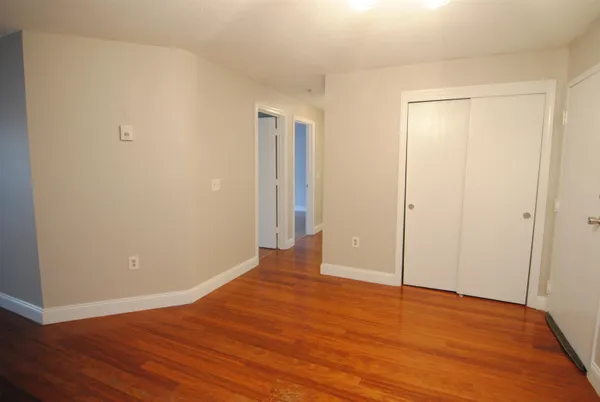 $1,850 | 108 Eastern Avenue, Unit 304, Manchester, NH 03104