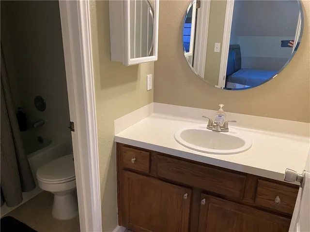 $1,600 | 2407 Curry Loop, Unit B, Round Rock, TX 78664