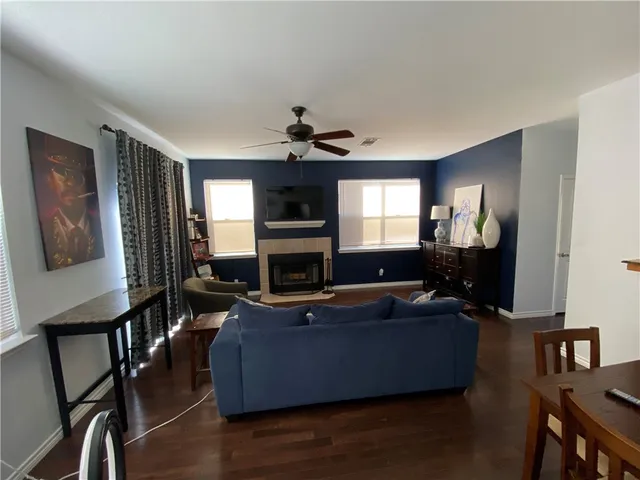 $1,600 | 2407 Curry Loop, Unit B, Round Rock, TX 78664