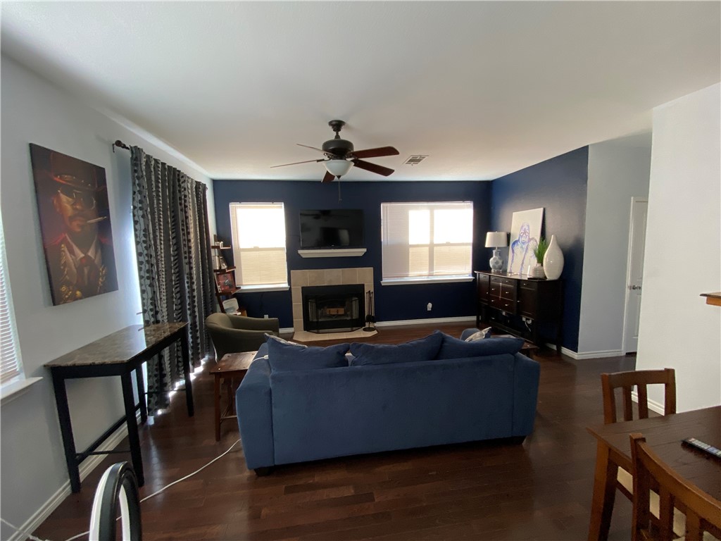 2407 Curry Loop, Unit B Round Rock, TX 78664 - Photo 7 of 23