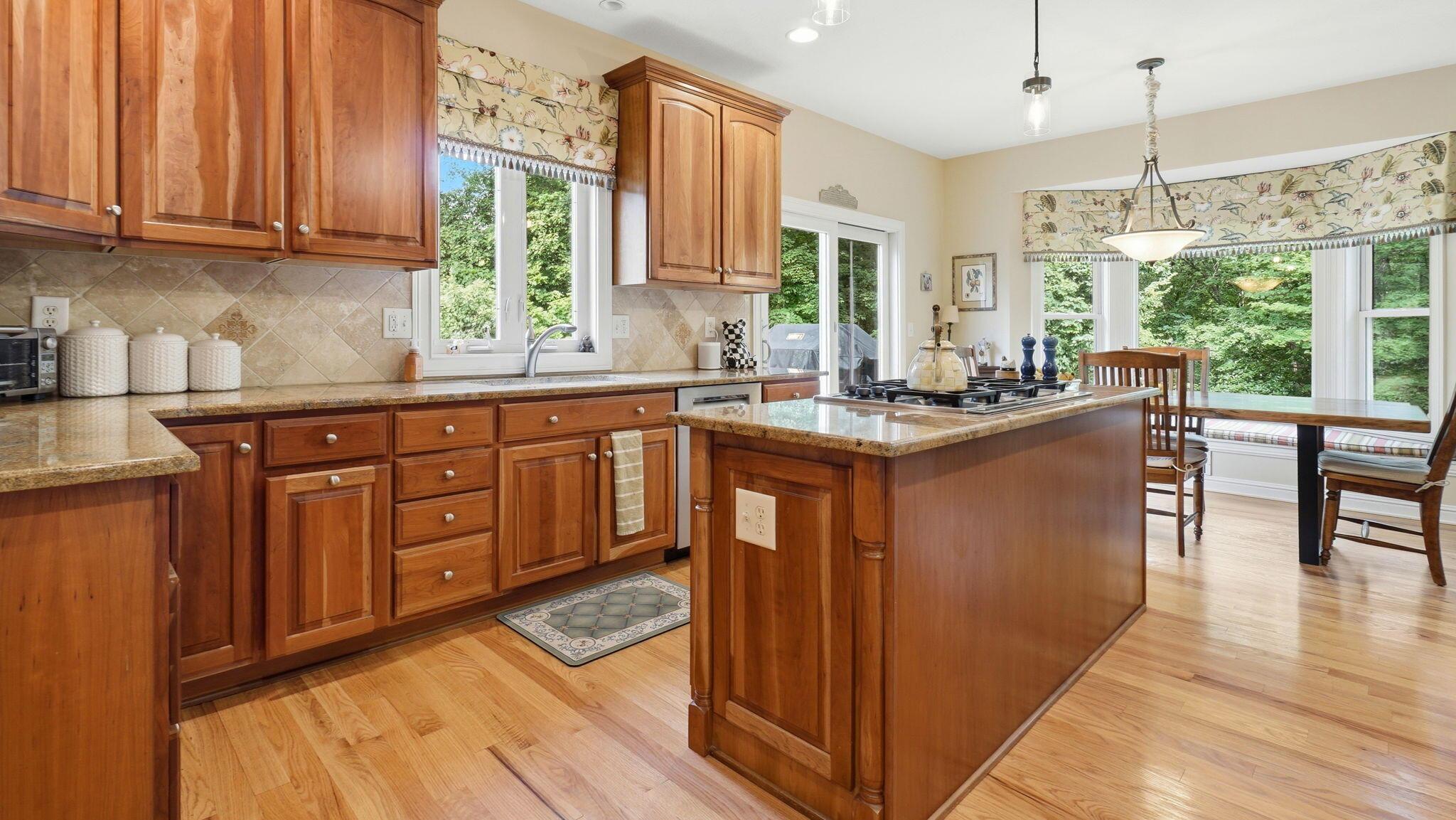9966 Center Village Road Galena, OH 43021 - Photo 10 of 69 Kitchen
