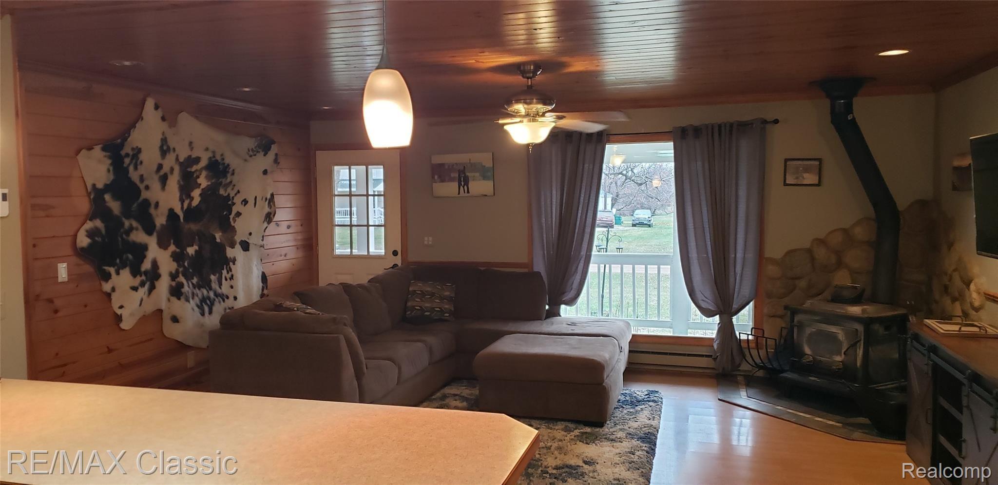 4196 Cohoctah Road Linden, MI 48451 - Photo 13 of 48 20211126_152404.jpg