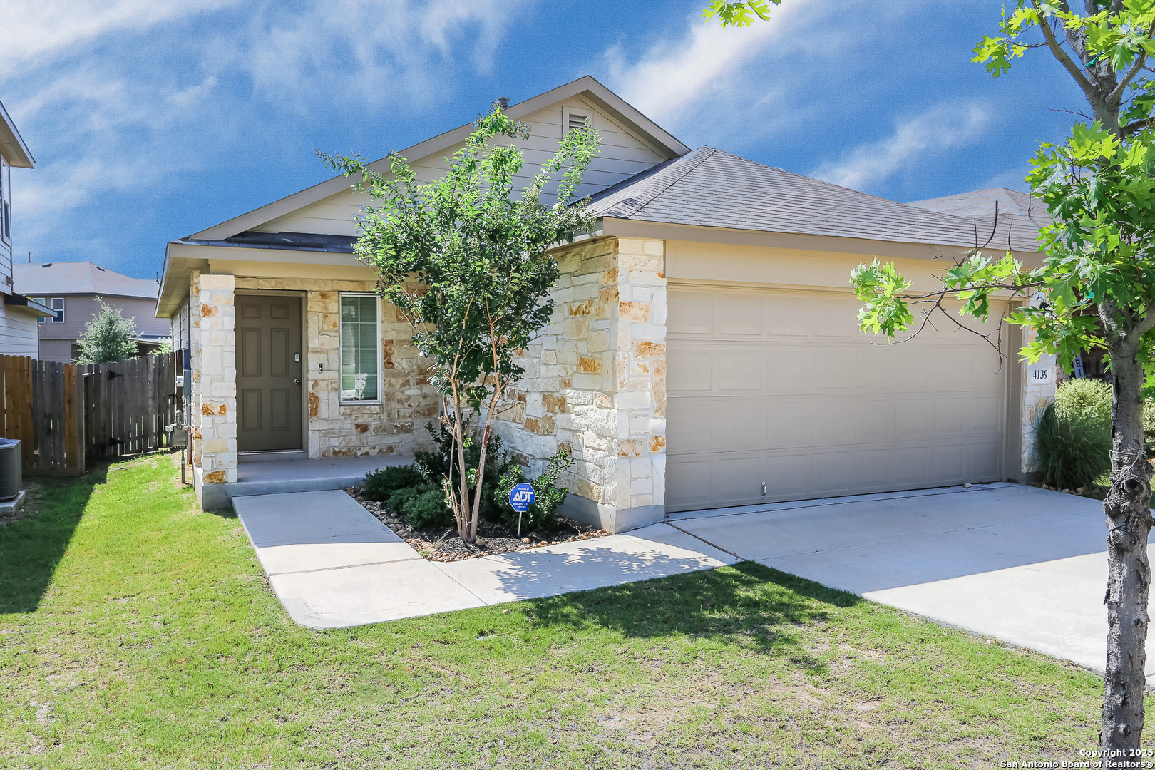 13907 Lignite Road San Antonio, TX 78253 - Photo 2 of 26