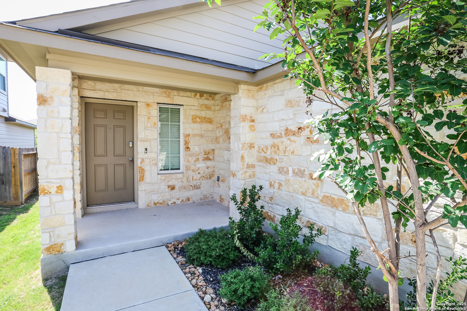 13907 Lignite Road San Antonio, TX 78253 - Photo 3 of 26