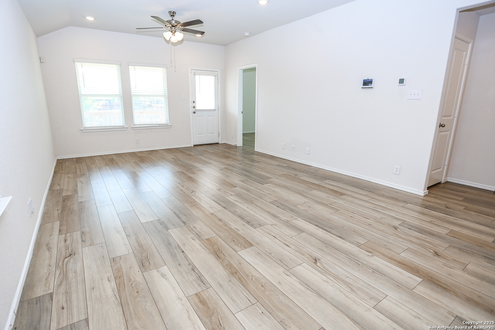 13907 Lignite Road San Antonio, TX 78253 - Photo 9 of 26