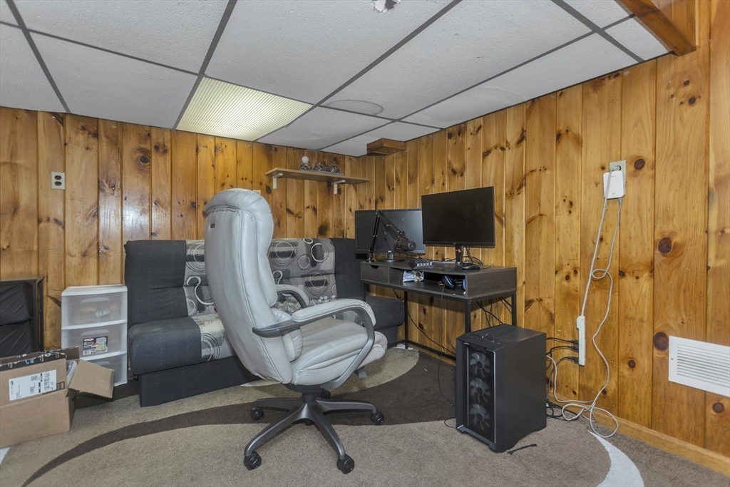 77 Glendale Road Agawam, MA 01001 - Photo 32 of 40