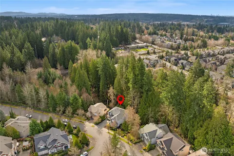 $2,000,000 | 11727 165th Place Northeast, Redmond, WA 98052