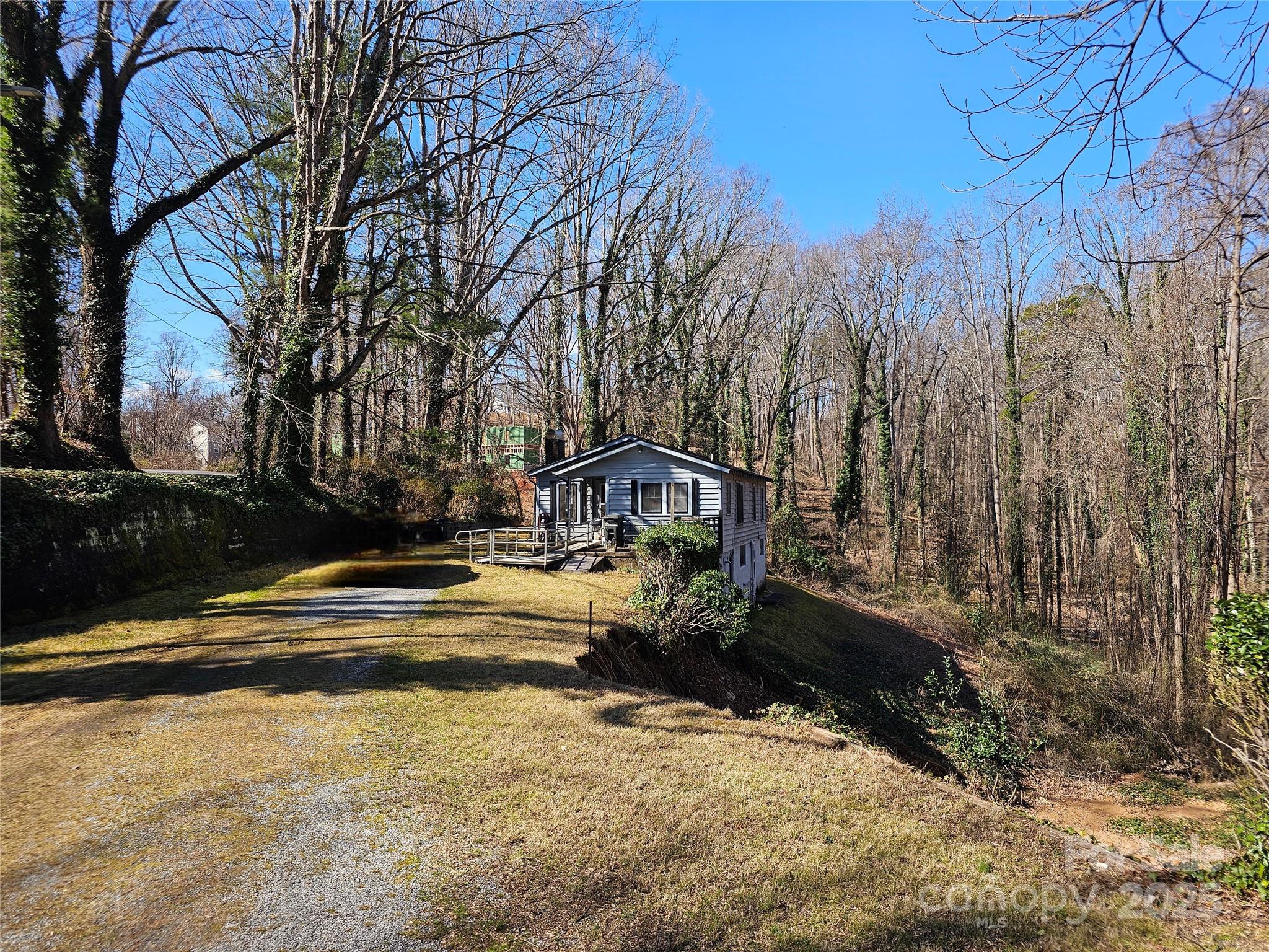 85 Pine Street Tryon, NC 28782 - Photo 5 of 21 Gallery Image 5