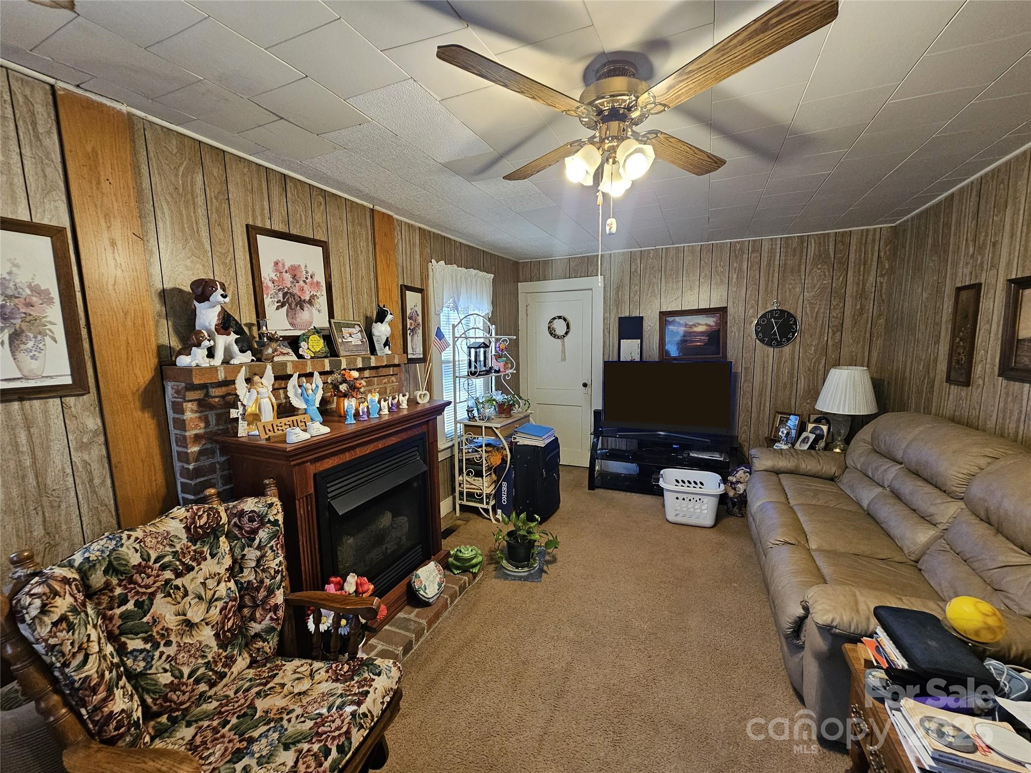 85 Pine Street Tryon, NC 28782 - Photo 8 of 21 Gallery Image 8