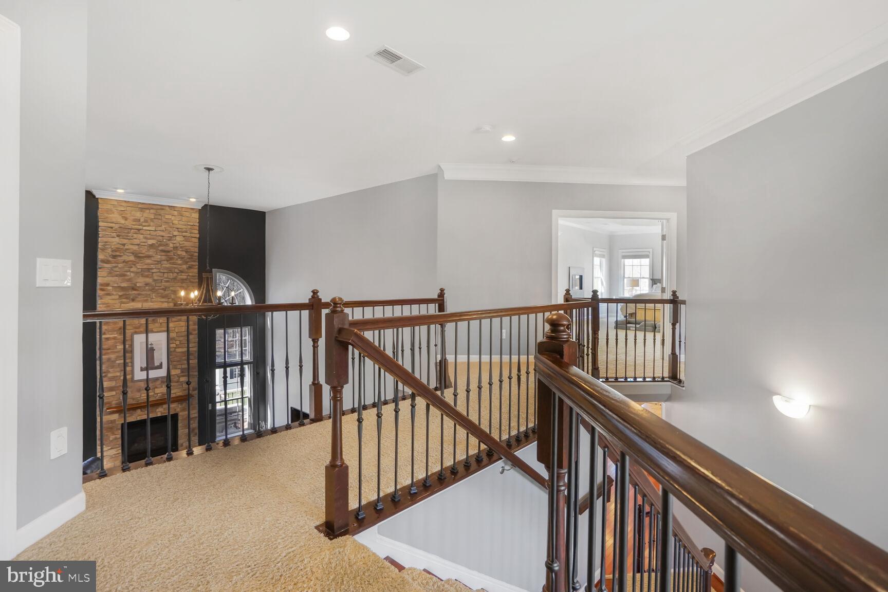 4543 Spring Run Road Warrenton, VA 20187 - Photo 32 of 63 Open upper level hallway