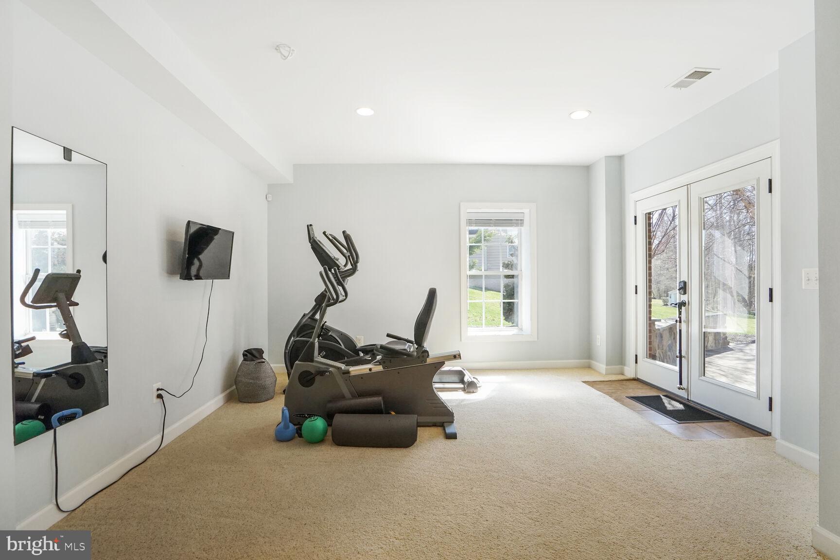 4543 Spring Run Road Warrenton, VA 20187 - Photo 47 of 63 Exercise area