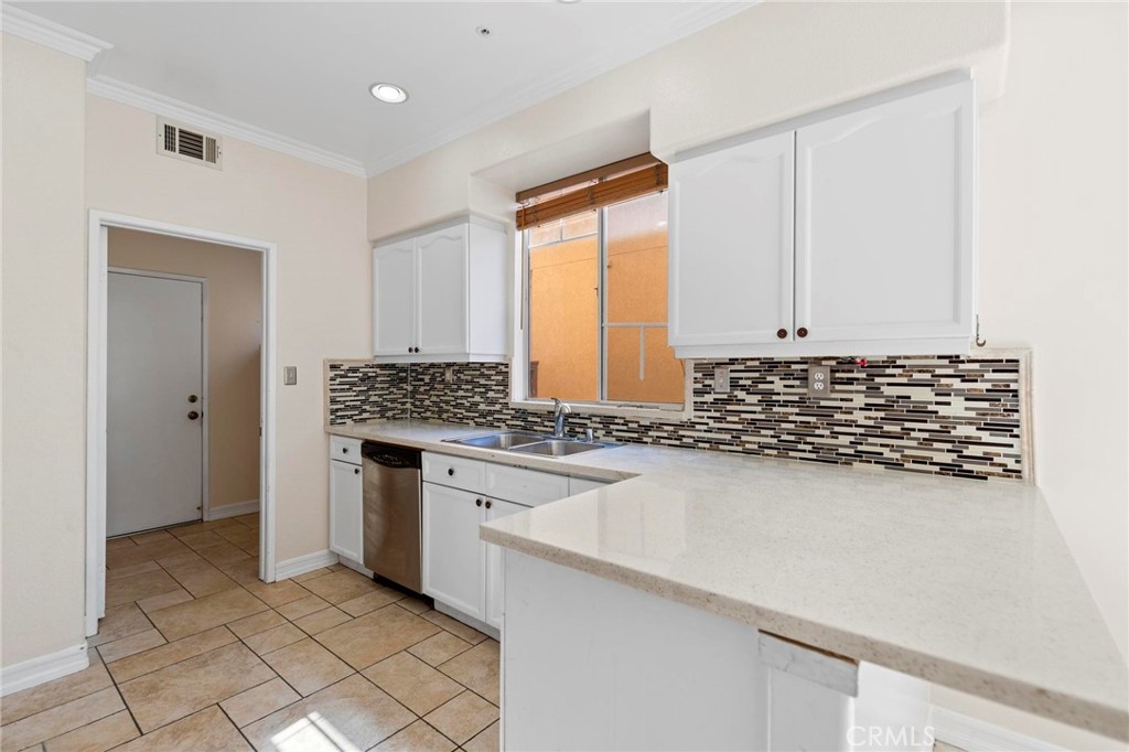 227 Galante Way Oxnard, CA 93036 - Photo 11 of 38