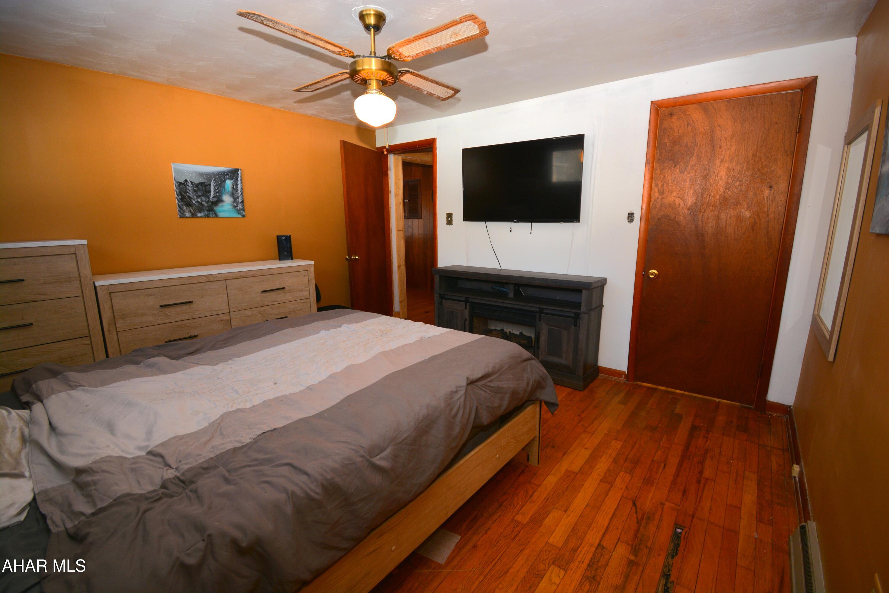 875 Davis Road Altoona, PA 16601 - Photo 14 of 33