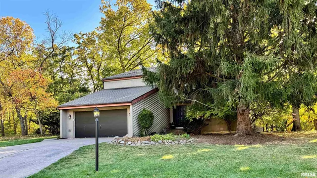 $339,500 | 1318 West Featherwood Drive, Dunlap, IL 61525