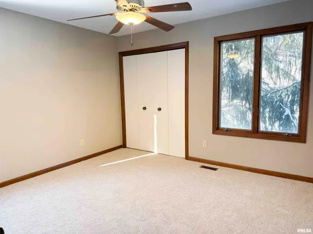 $339,500 | 1318 West Featherwood Drive, Dunlap, IL 61525