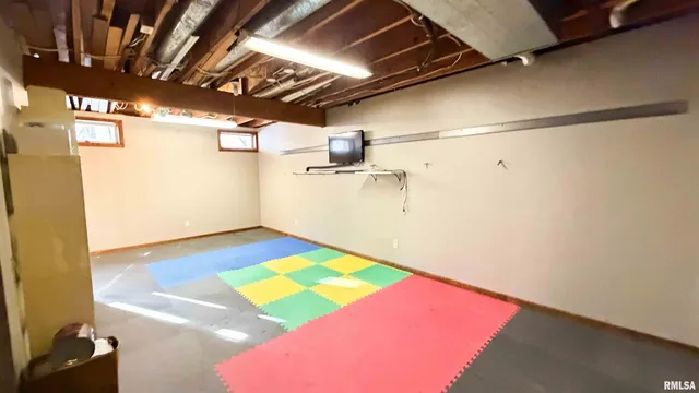 $339,500 | 1318 West Featherwood Drive, Dunlap, IL 61525