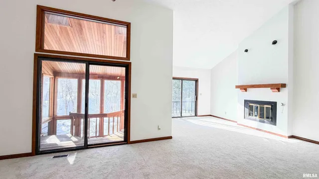 $339,500 | 1318 West Featherwood Drive, Dunlap, IL 61525