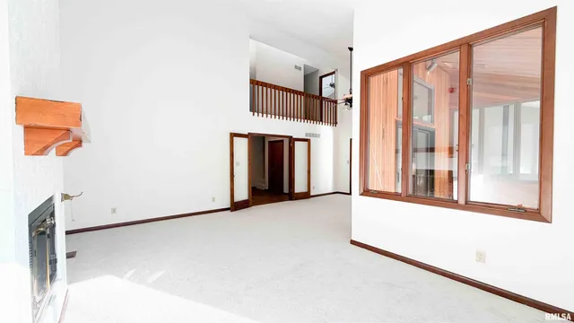 $339,500 | 1318 West Featherwood Drive, Dunlap, IL 61525