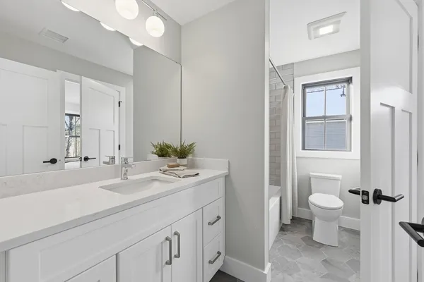 $898,000 | 33 Landy Avenue, Northampton, MA 01062