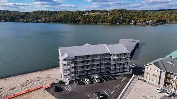 $349,000 | 290 Plaza Bch Drive, Unit 1B, Camdenton, MO 65020