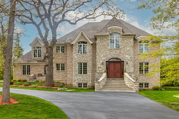 $1,499,000 | 1147 Steeple View Drive, Long Grove, IL 60047