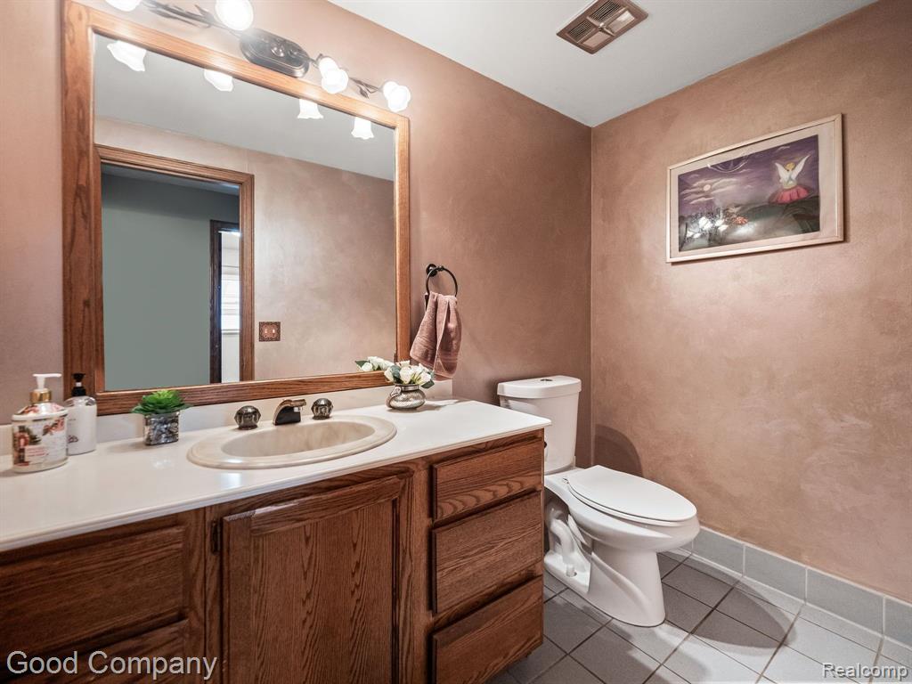 1870 Campus Court Rochester Hills, MI 48309 - Photo 25 of 34
