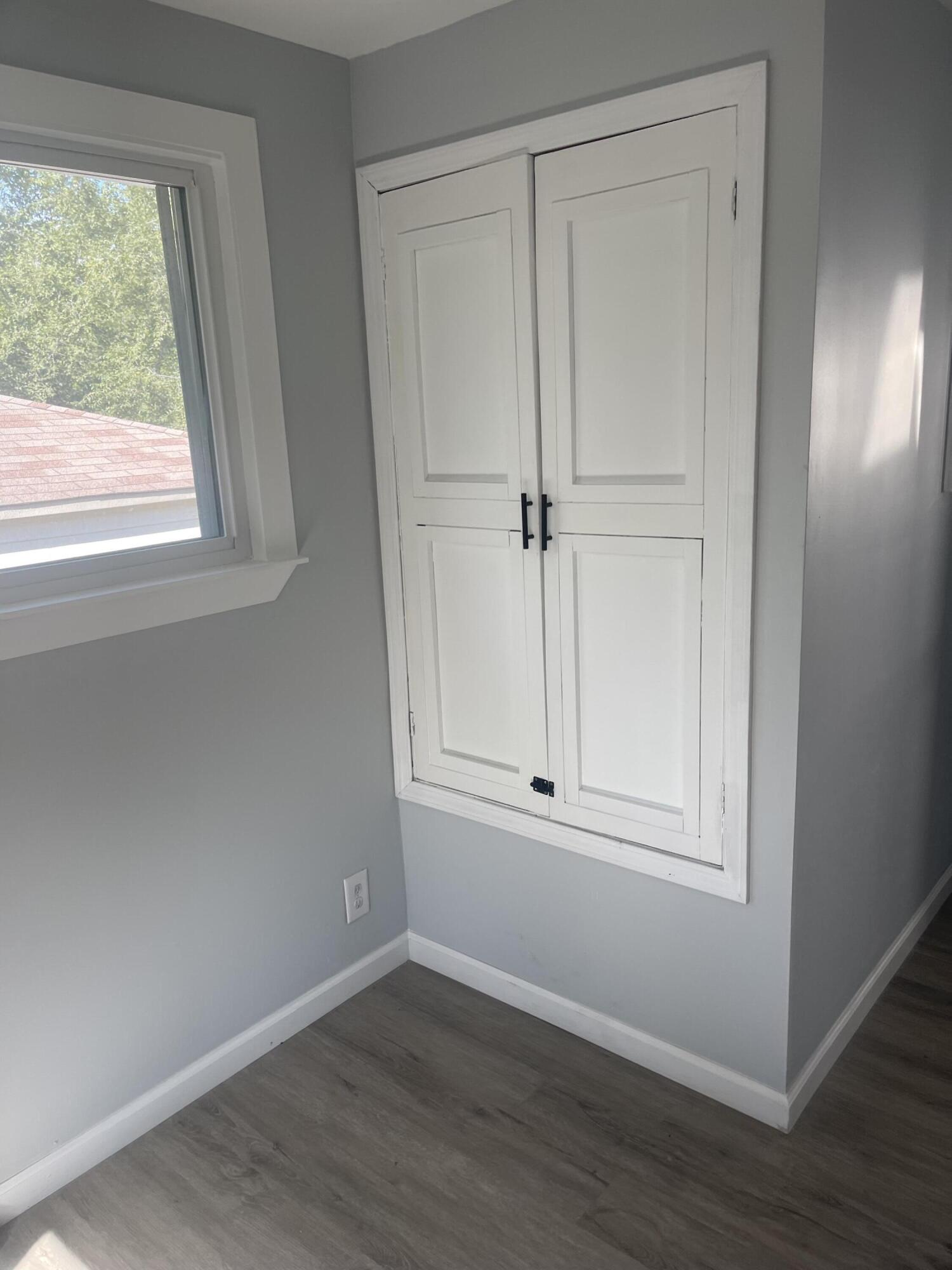 824 Johnson Street Gary, IN 46402 - Photo 13 of 39 1500x2000