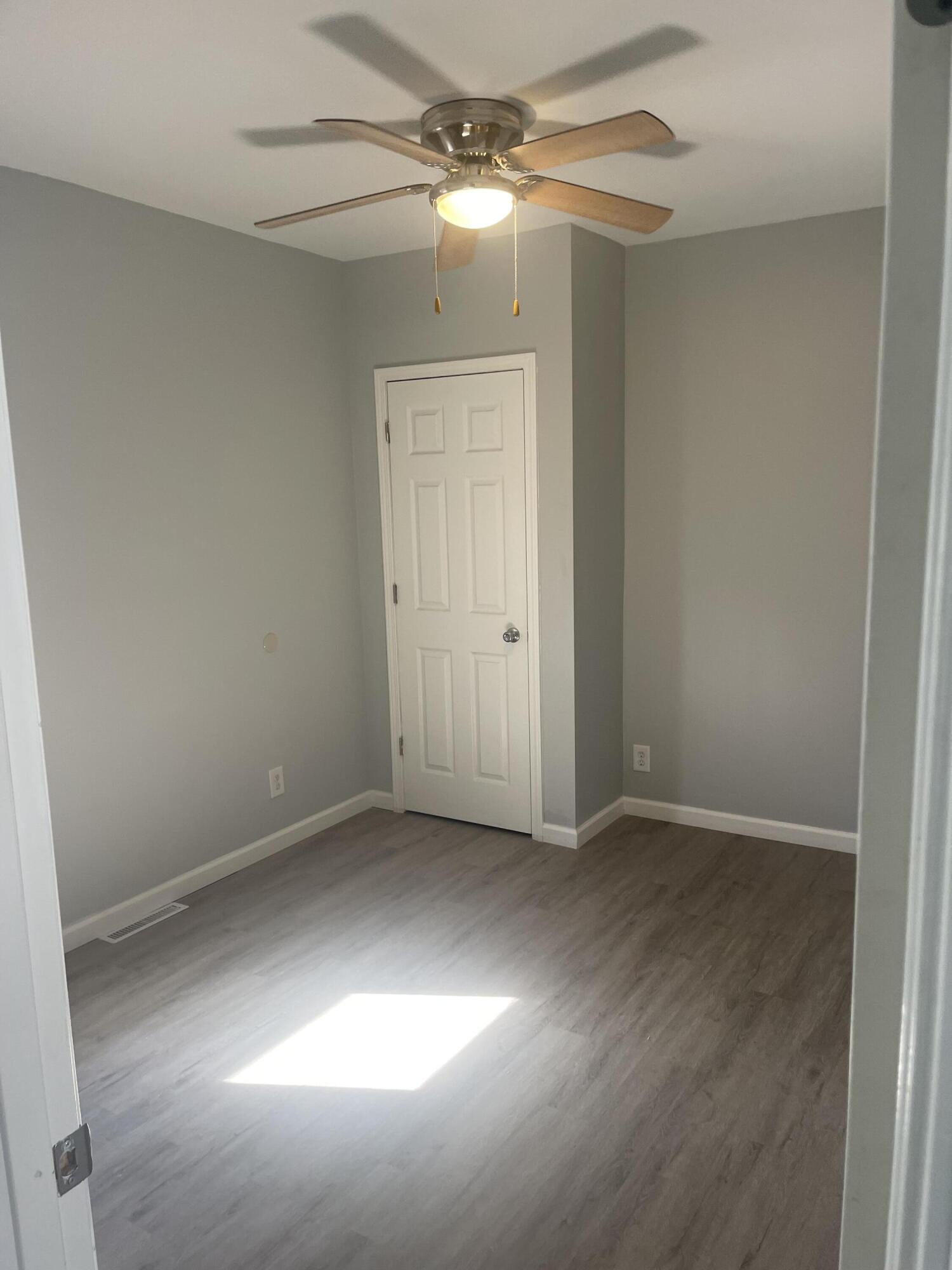 824 Johnson Street Gary, IN 46402 - Photo 17 of 39 1500x2000