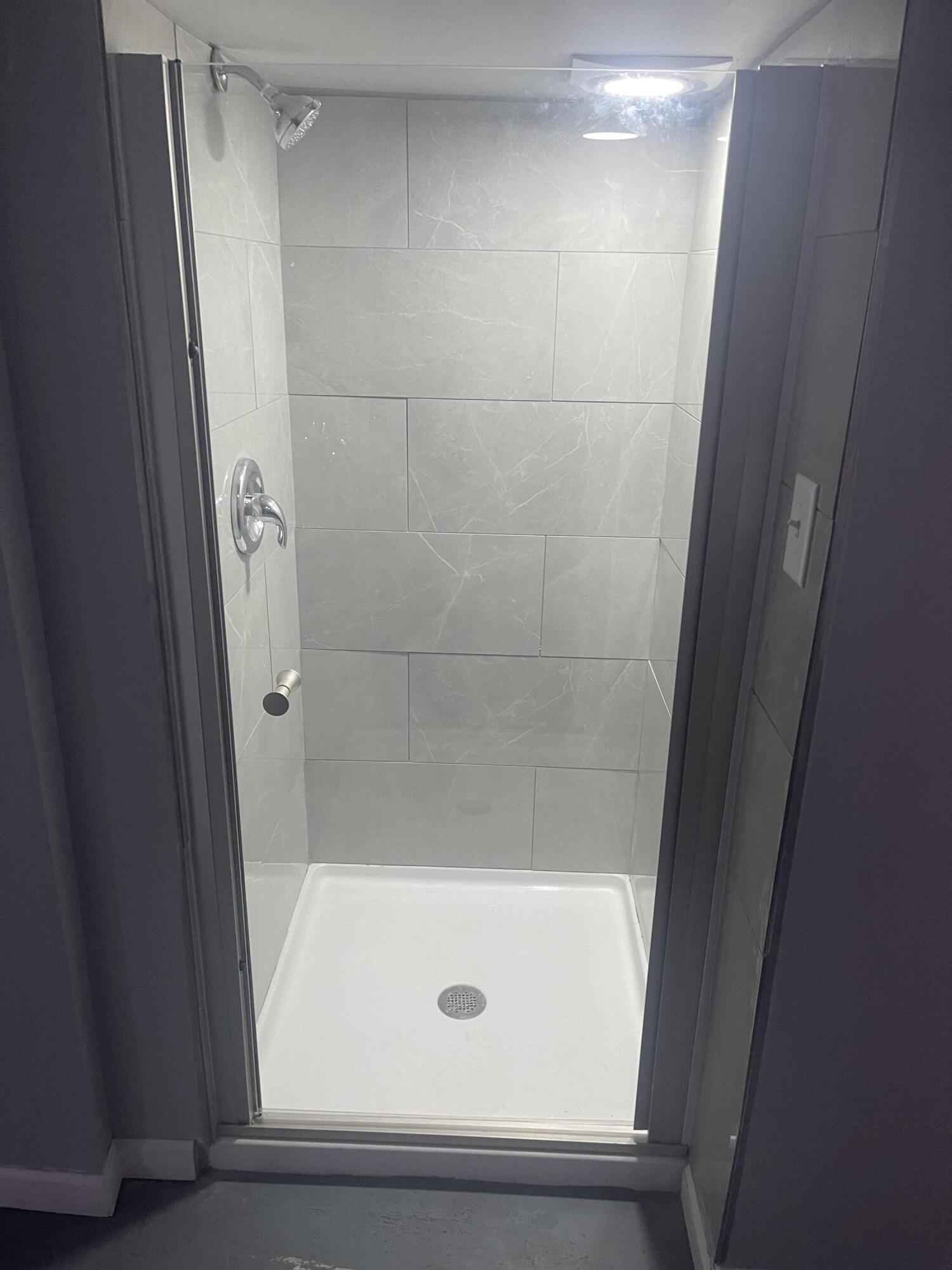 824 Johnson Street Gary, IN 46402 - Photo 23 of 39 1500x2000