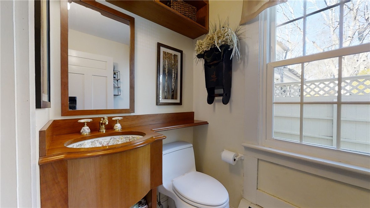 947 Post Road South Kingstown, RI 02879 - Photo 20 of 49