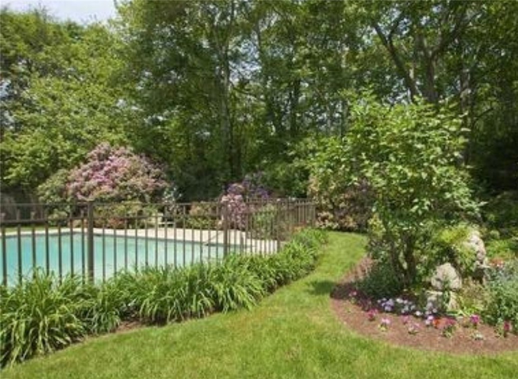 947 Post Road South Kingstown, RI 02879 - Photo 34 of 49