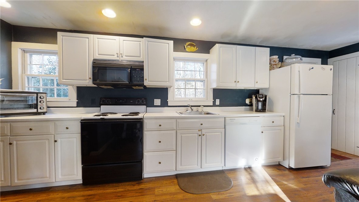 947 Post Road South Kingstown, RI 02879 - Photo 41 of 49