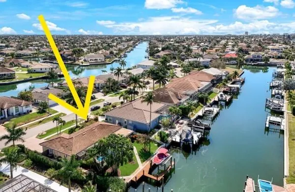 $1,100,000 | 20 Hickory Court, Marco Island, FL 34145
