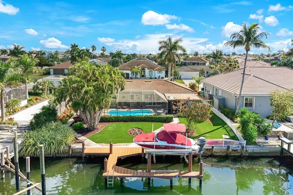 $1,100,000 | 20 Hickory Court, Marco Island, FL 34145