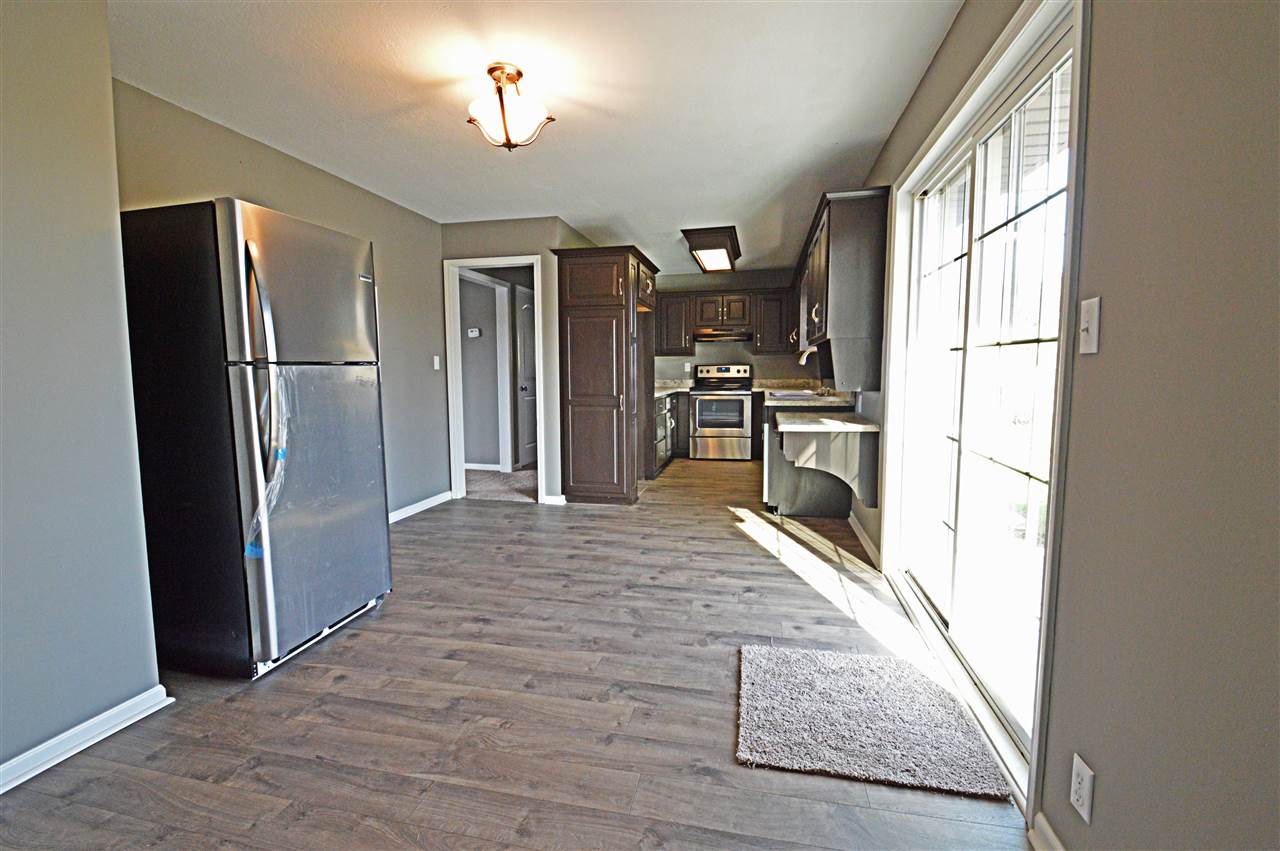 4316 Hursh Road Fort Wayne, IN 46845 - Photo 7 of 28
