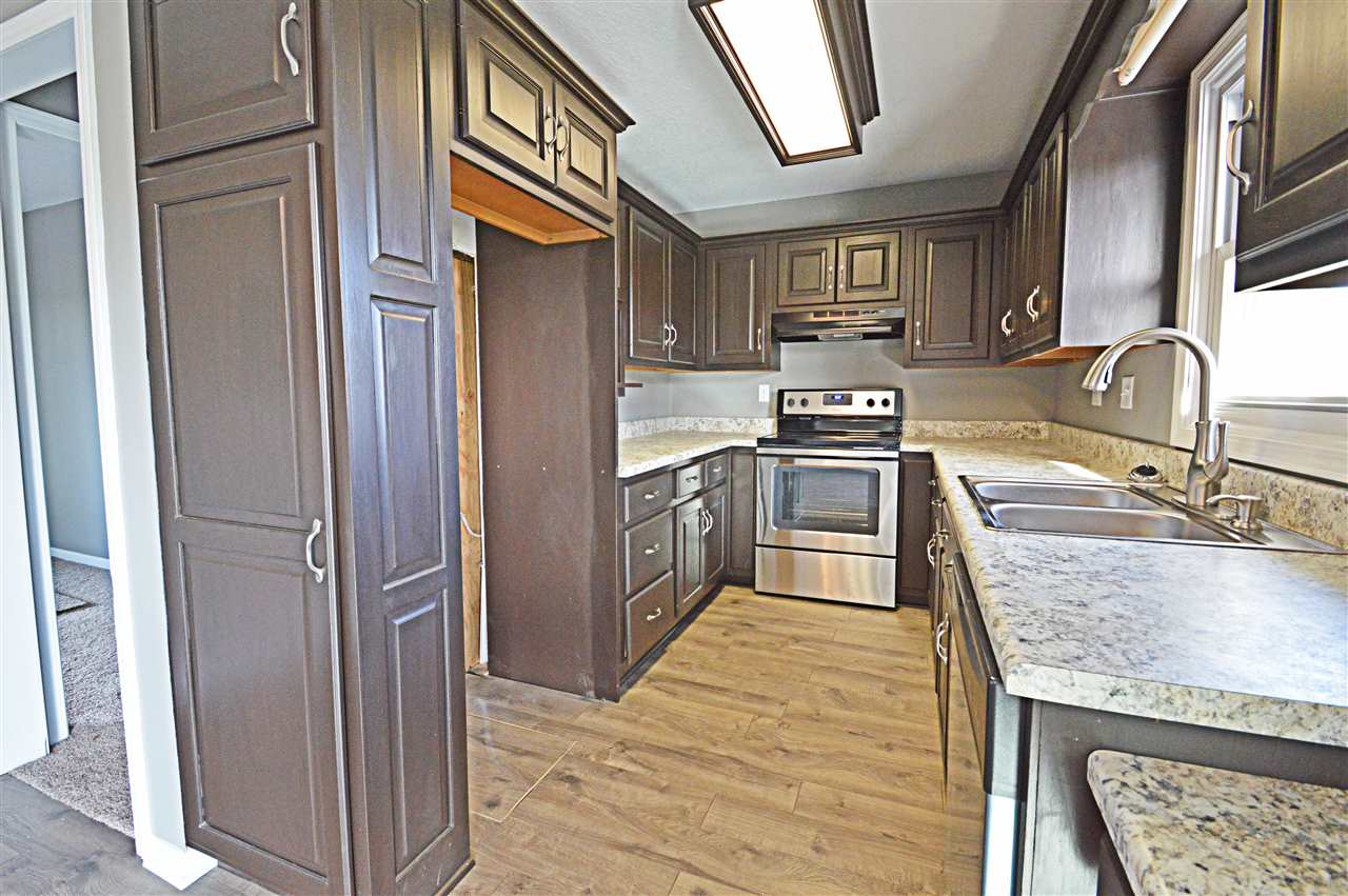 4316 Hursh Road Fort Wayne, IN 46845 - Photo 9 of 28