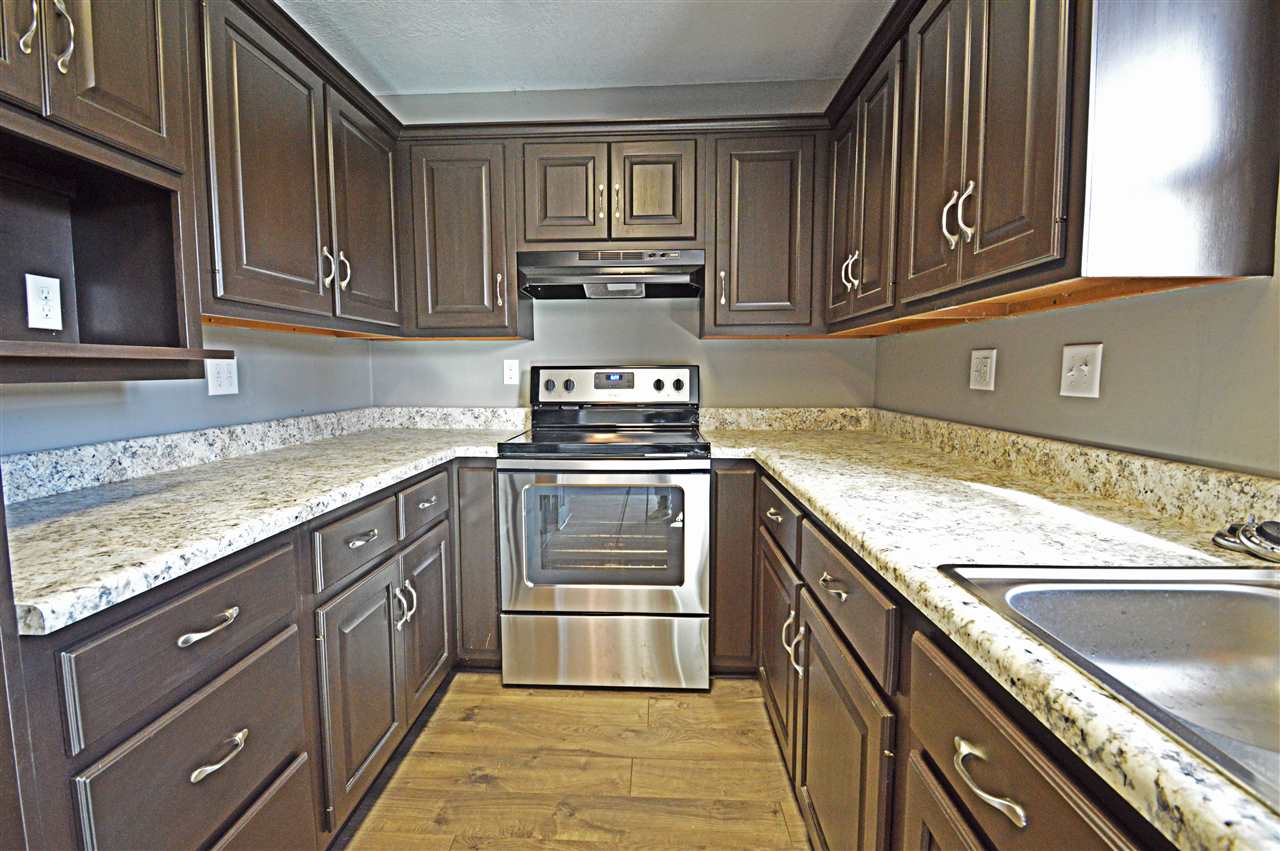 4316 Hursh Road Fort Wayne, IN 46845 - Photo 10 of 28