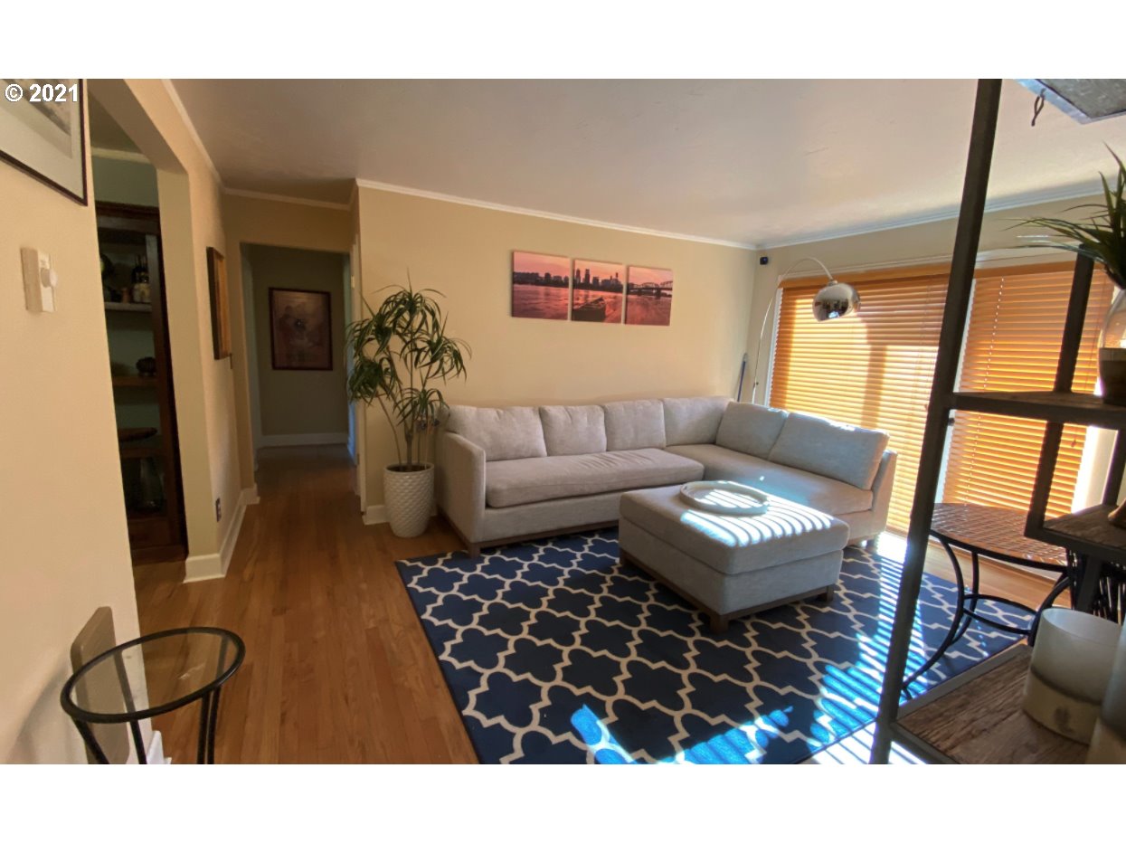218 Ridgeway Road Lake Oswego, OR 97034 - Photo 7 of 7 Gallery Image 7