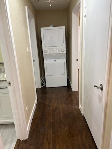 1570 Sutter Street Dallas, TX 75216 - Photo 9 of 17 a view of washer and dryer