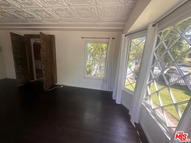 $5,700 | 4715 Camellia Avenue, North Hollywood, CA 91602