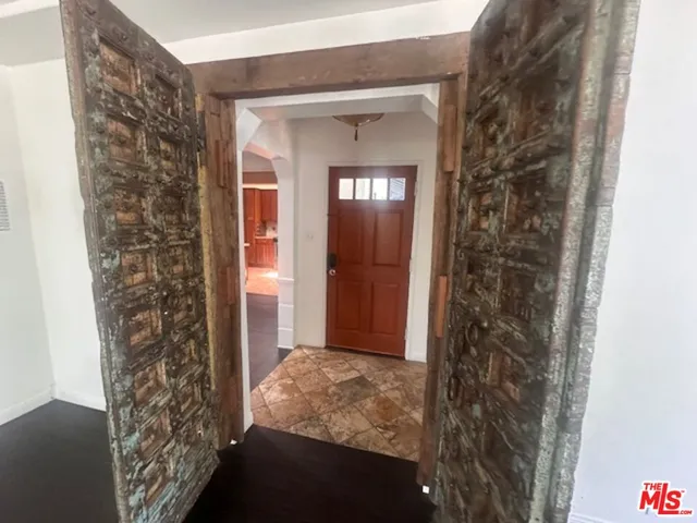 $5,700 | 4715 Camellia Avenue, North Hollywood, CA 91602