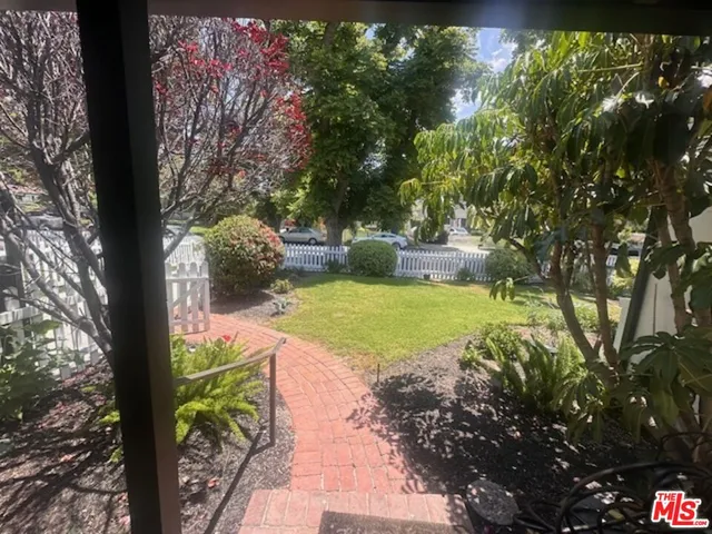 $5,700 | 4715 Camellia Avenue, North Hollywood, CA 91602