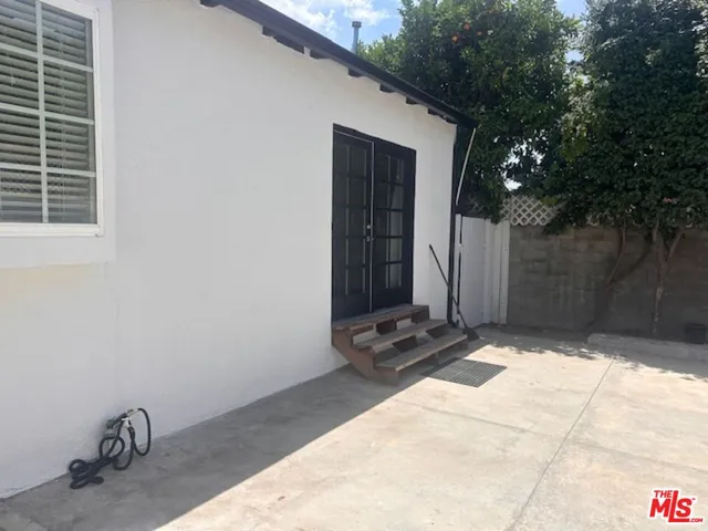 $5,700 | 4715 Camellia Avenue, North Hollywood, CA 91602