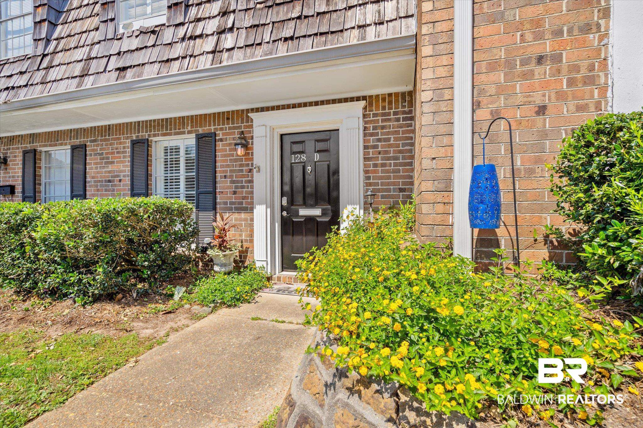 128 Du Rhu Drive, Unit D Mobile, AL 36608 - Photo 2 of 20