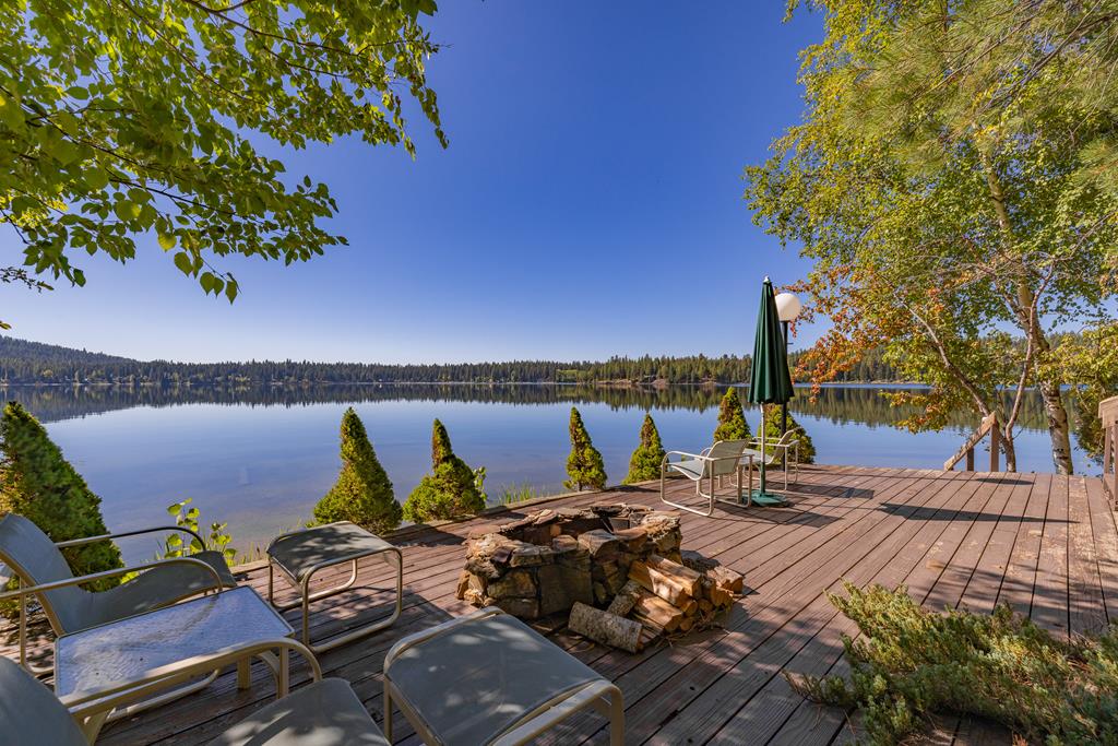 2245 Edgemere McCall, ID 83638 - Photo 43 of 98 Smaller, lakefront deck.